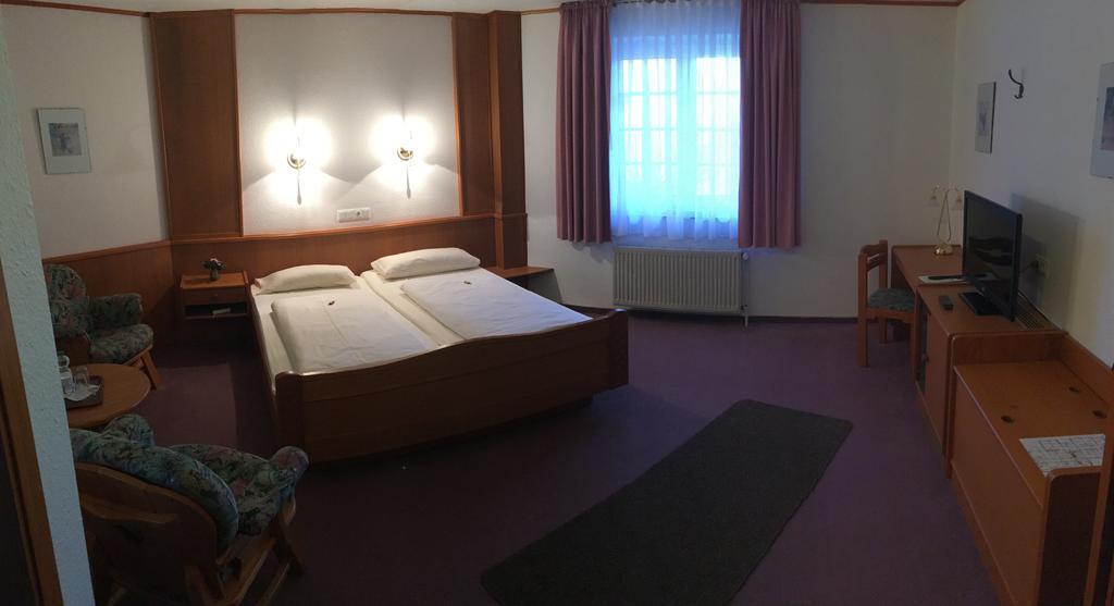 Hotel Zur Buche Бокхорн Екстер'єр фото